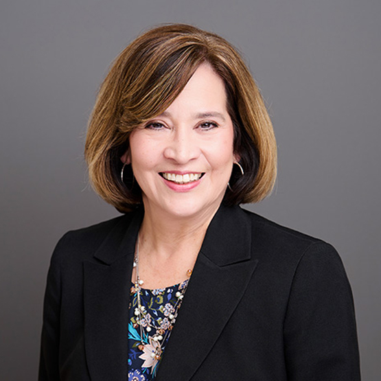 Dolly Smith headshot