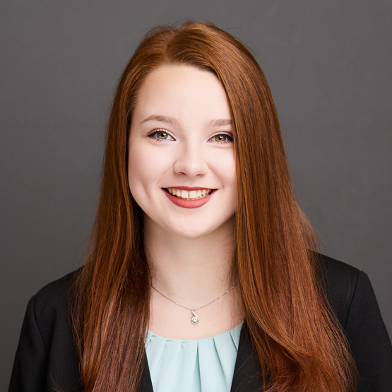 Felicity Cole headshot